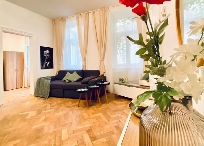 Comfortable 2br Close To Westbahnhof Apartment *